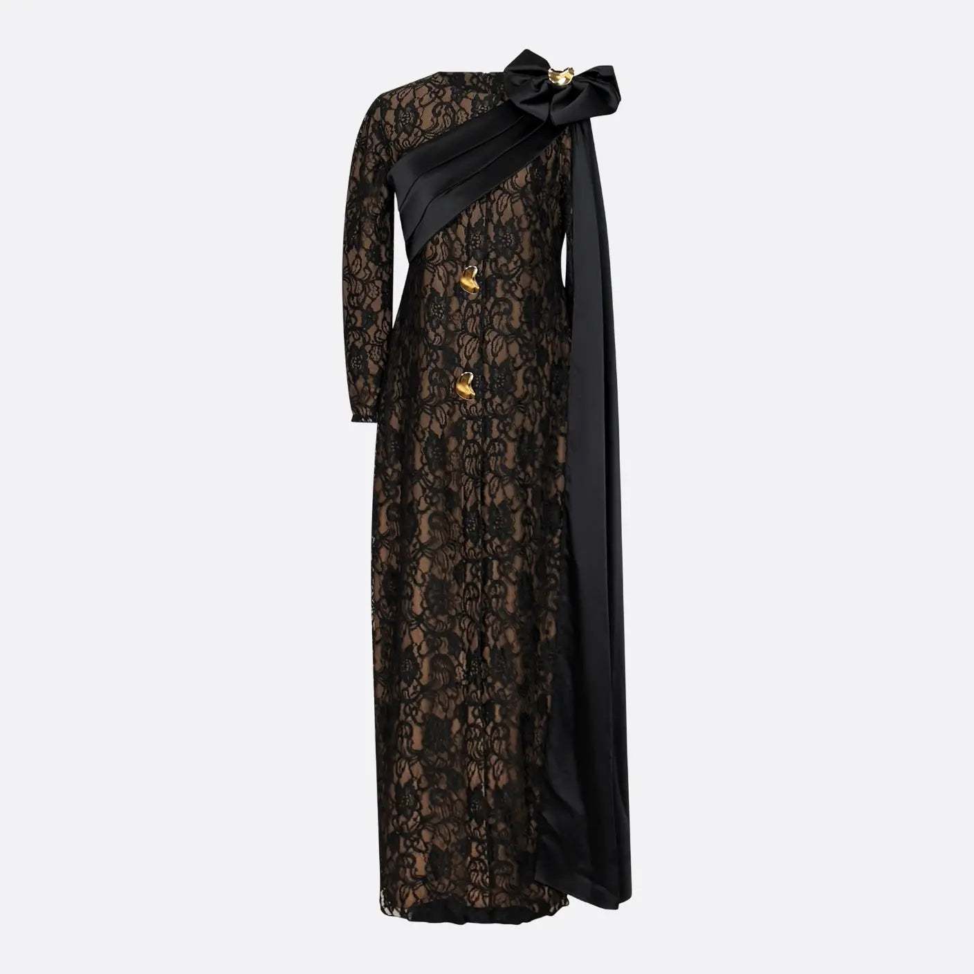 Vue de face de la robe longue noire en dentelle.