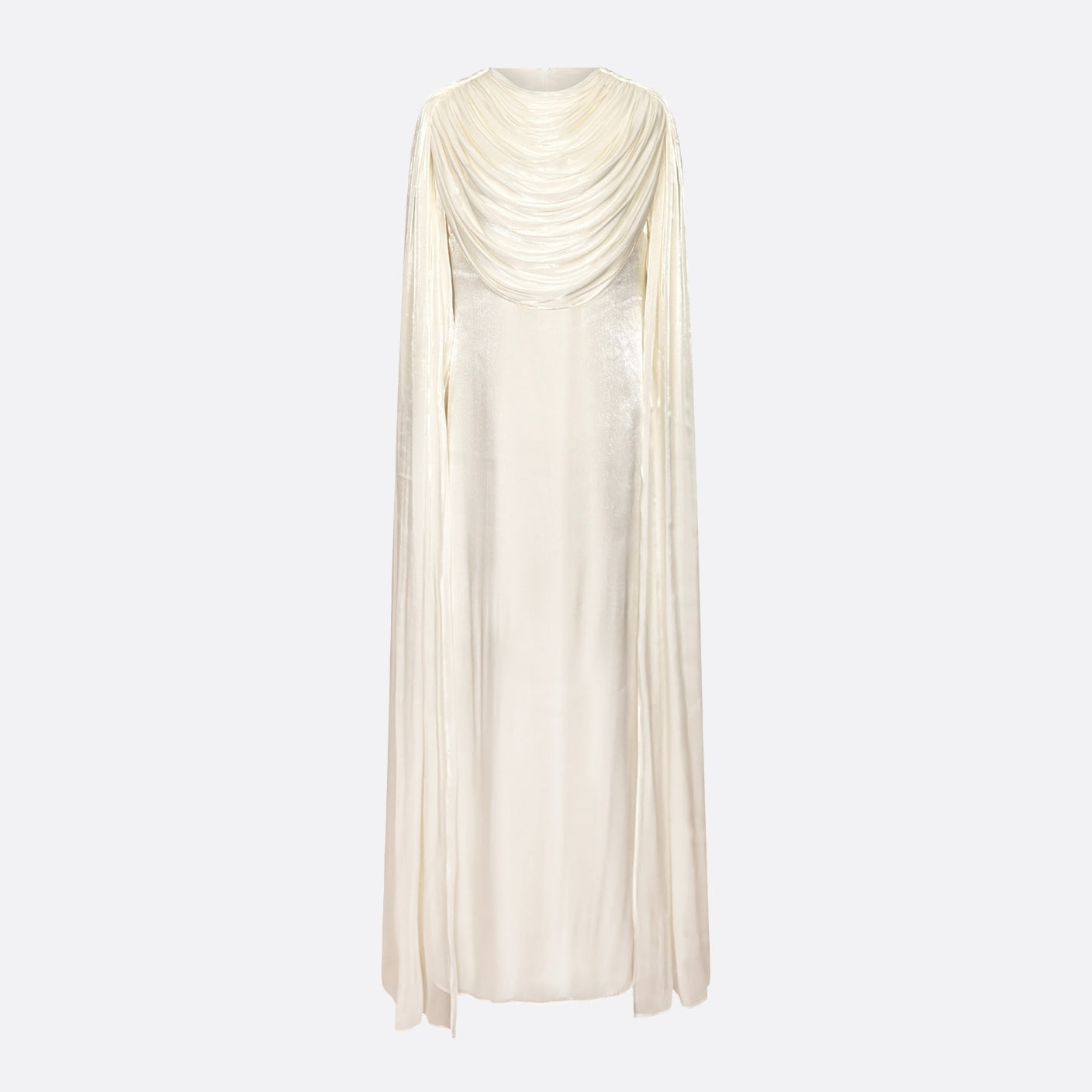 Robe longue drapée blanc cassé de la marque LUMYRA, vue de face avec détails de tissu fluide et élégance naturelle