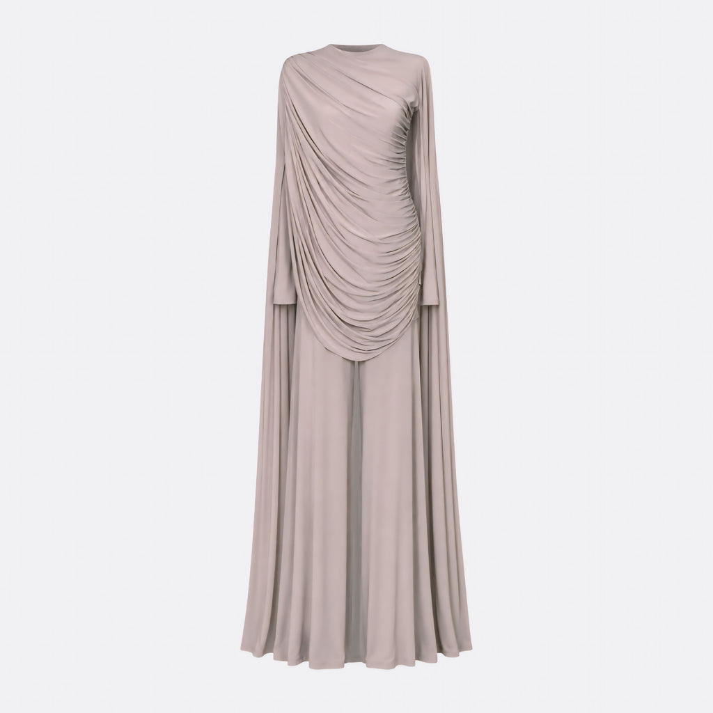 Pantalon drapé beige de LUMYRA, ensemble élégant avec coupe fluide, porté sur un fond neutre dans l'image.